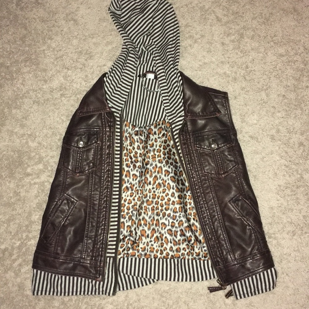 Leather print vest